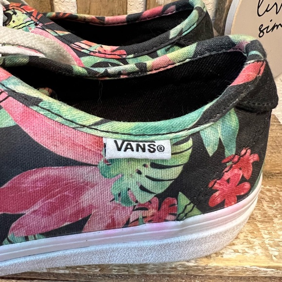 Tropical Vans - Picture 7 of 7